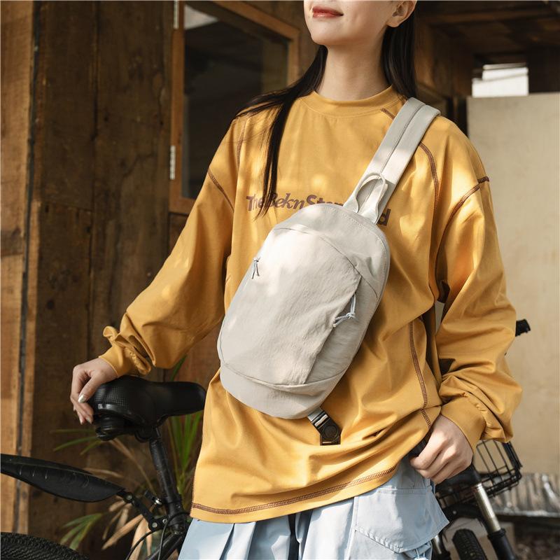 2025 Summer New Niche Korean Version Couple Casual Sports Breast Bag Women's Trend Lightweight Simple Messenger Bag Men