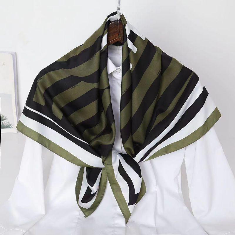 Black and White Animal Print Faux Silk Twill Scarf - 90x90CM Autumn/Winter Shawl for Women