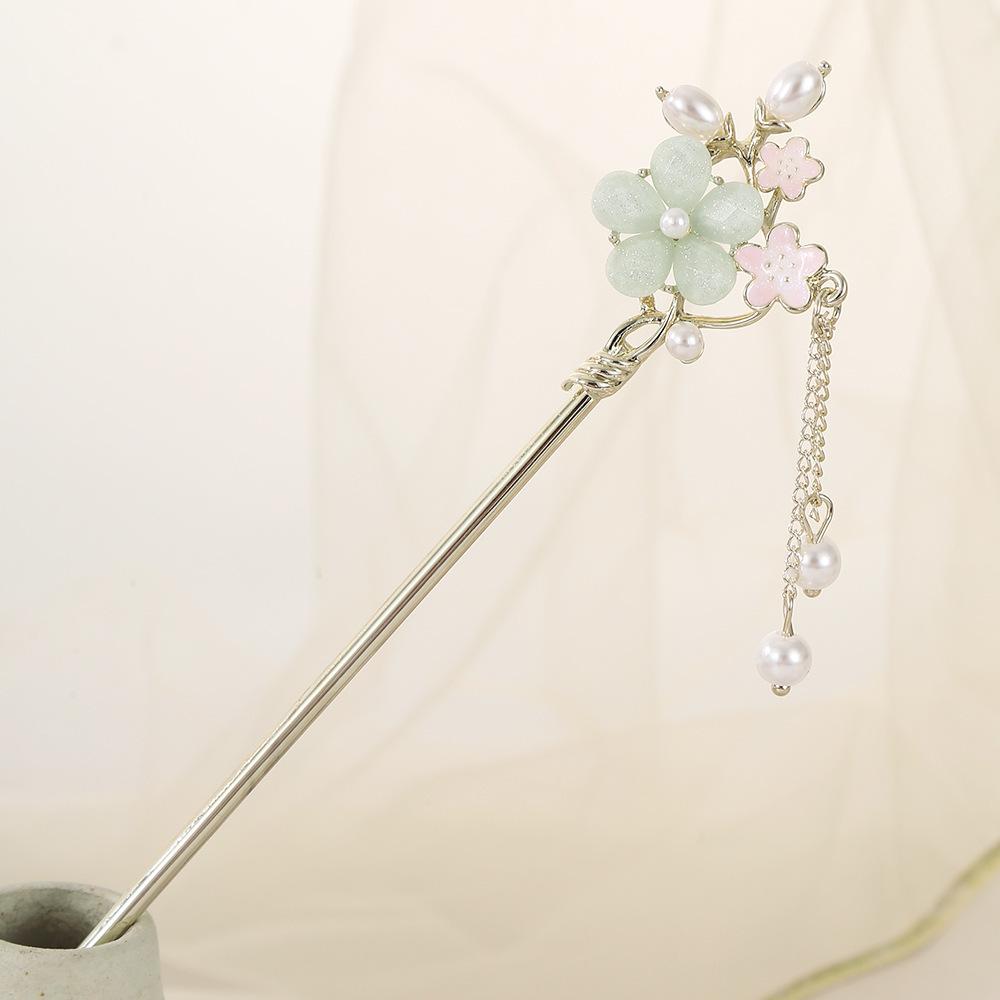 Elegant Hanfu Floral Tassel Hairpin for Women's Updo