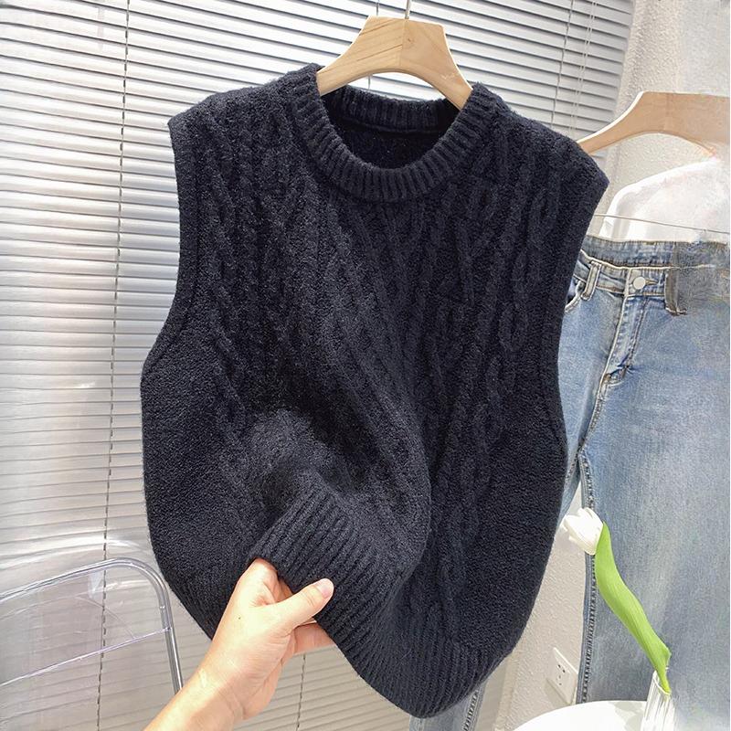 Vintage Cable Knit Sleeveless Sweater Women Korean Loose Layering Round Neck Vest Top