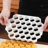 Kunststoff-Gebäckteiler 27 Löcher Wabenmuster-Teiler Tragbare Teigtaschenform Ravioli-Herstellung