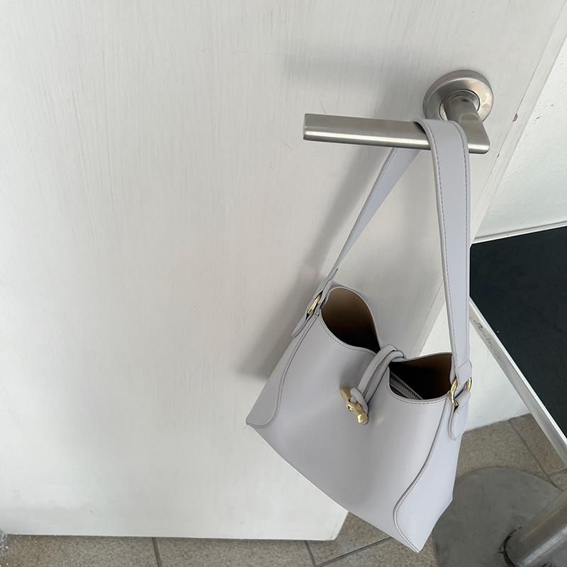 Large Capacity Bag Bucket Bag Women's Bag Spring and Summer New Fashion Women's Bag Handbag Shoulder Bag Crossbody Bag Trendy