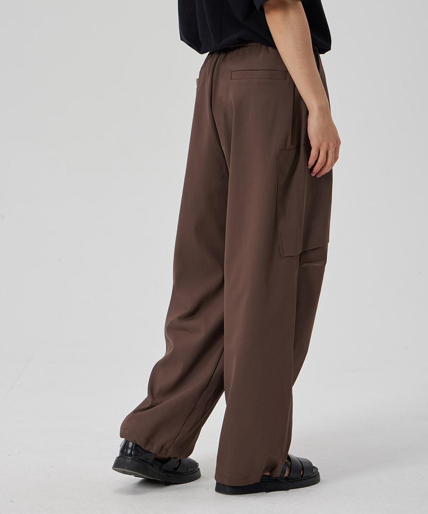 MAKEITTO Two Tuck Wide Parachute Cargo Pants_Brown