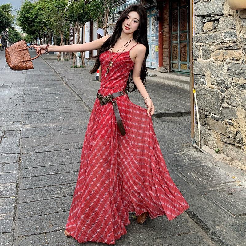 Unique and Beautiful Red Plaid Suspender Dress Summer Seaside Vacation Waist Slim Mesh Dress