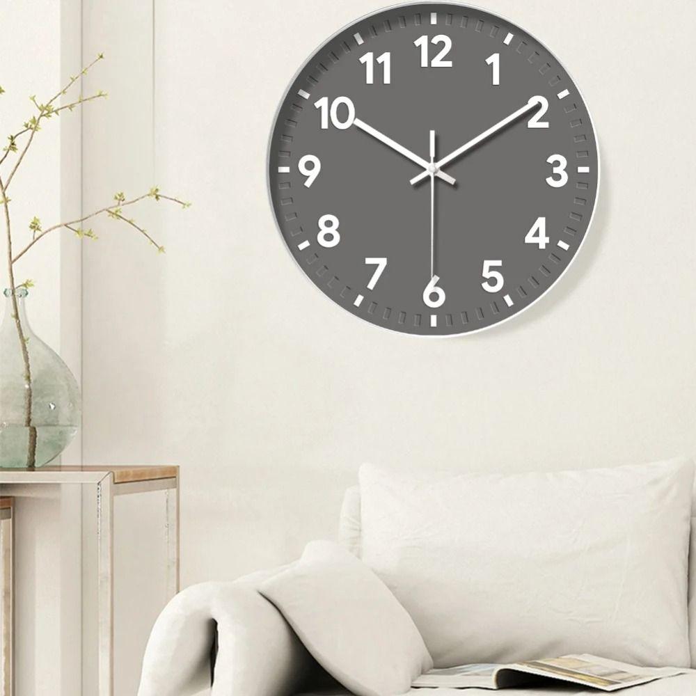 Silent Quartz Wall Clock Round Mute Clock Living Room Decoration Digital Clock  Cafe