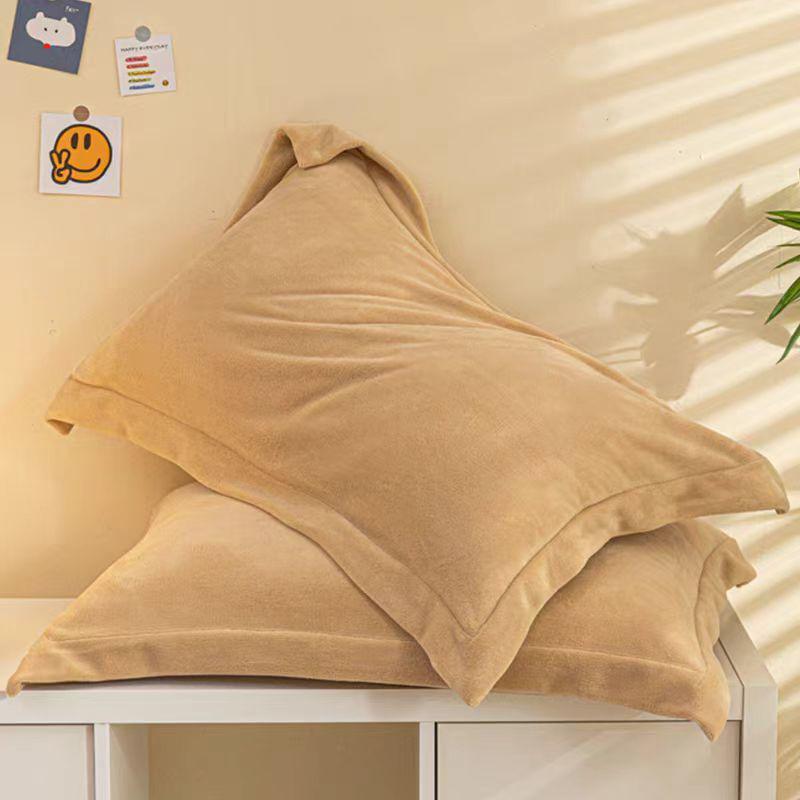 Zestaw poszewek na poduszki welurowych: Zestaw 2 plamoodpornych, aksamitnych poszewek na poduszkę, 48x74cm, wysoka wartość