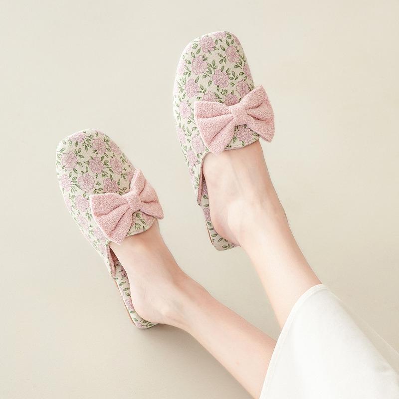 Fashion Sweet Bow Decorative Design Flat Slippers Women Winter Warm Fluffy Home Cotton Slippers Comfortable Lightweight Non-slip Slipper
