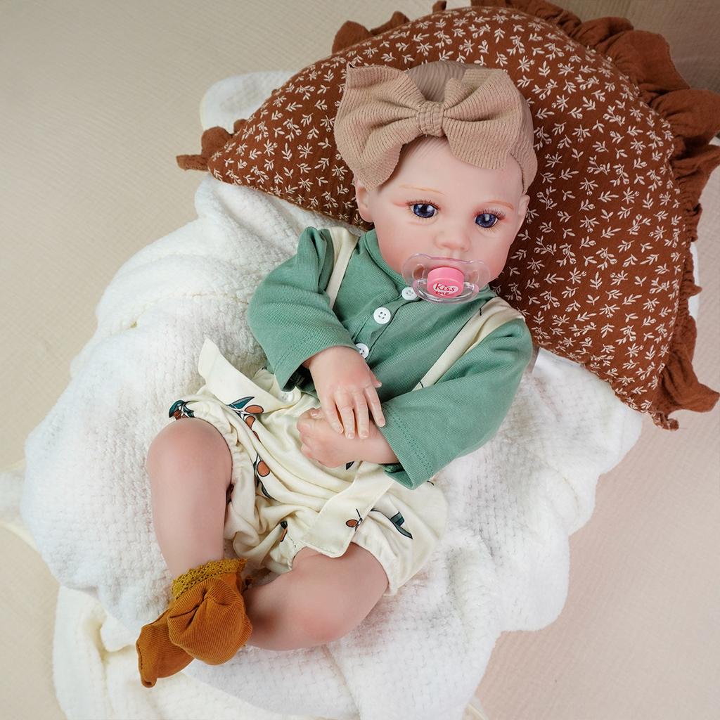 Realistic And Cute Newborn Doll With Open Eyes, Handmade Lifelike Newborn Doll A Gift For 3-Year-Old Children Soft Fabric Body
