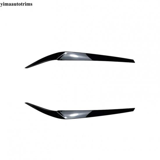 ABS Carbon Fiber / Black Car Front Headlight Lamp Eyebrow Sticker Trim Decor Accessories For BMW 5 Series G30 530I 2017 -