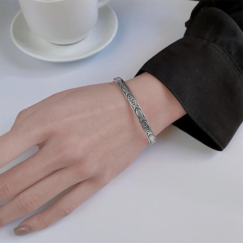 New Retro Female Minority Design Embossed Small Fish Bangle 925 Sterling Silver Simple Ins Personality Animal Opening Bracelets