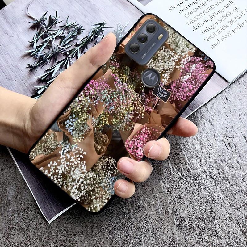 Etui na telefon Baby Breath Flowers do Moto G84 G22 G32 G42 G52 G62 G53 G72 G60 G60S G100 G10 G20 G30 G13 G50 G 5G G Pure