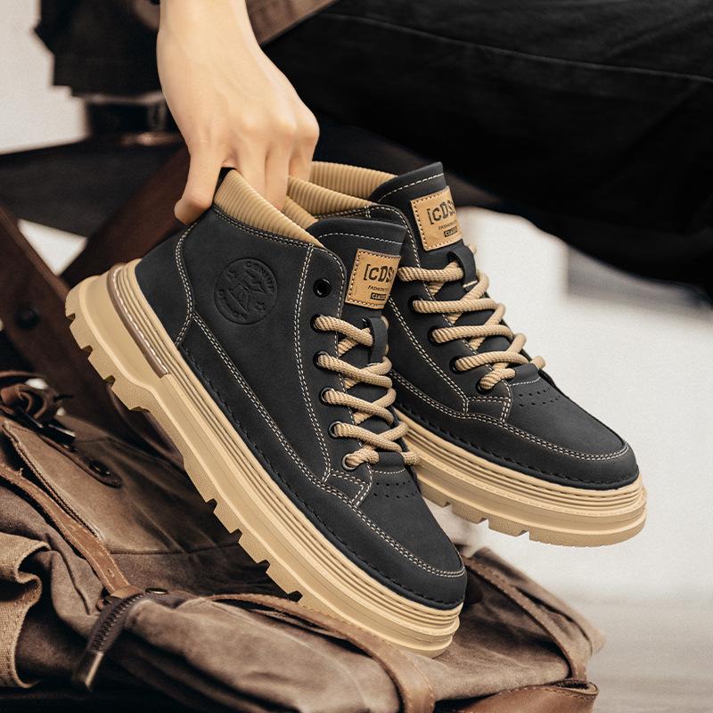 Herrar Högtoppiga Andningsbara Vårarbetsstövlar, Storlek 45-50, Halkfria Martin-stil.