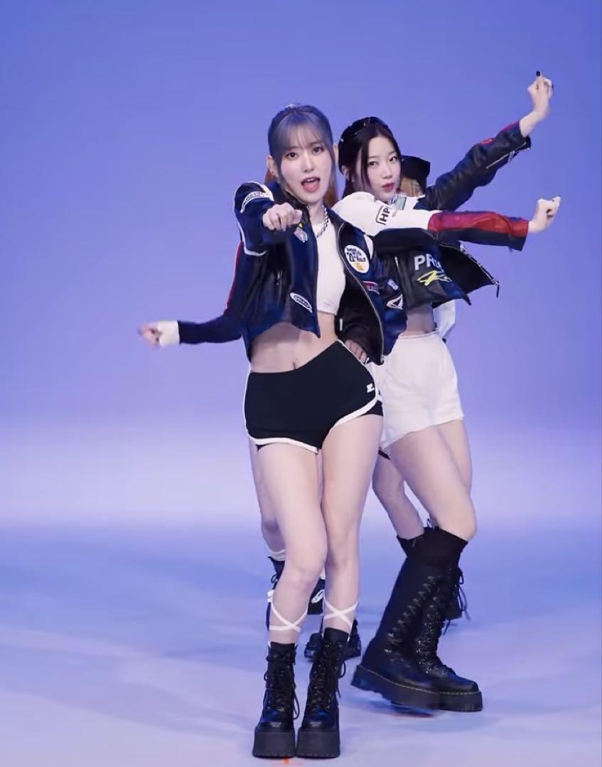 

[Б/У] Ботинки LE SSERAFIM Current Mood, которые носила Сакура Мияваки