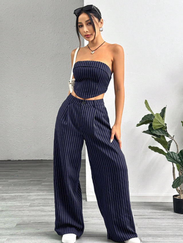 

Women s Black White Stripe Tube Top with Wide Leg Pants Two Piece Set XXL темно-синього кольору