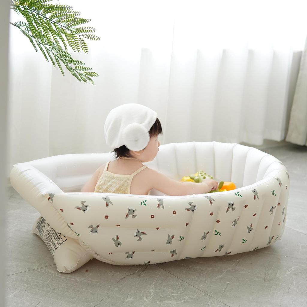 Cartoon Bear Inflatable Baby Bath Tub: Portable Infant Bathtub for Bathing and Playtime