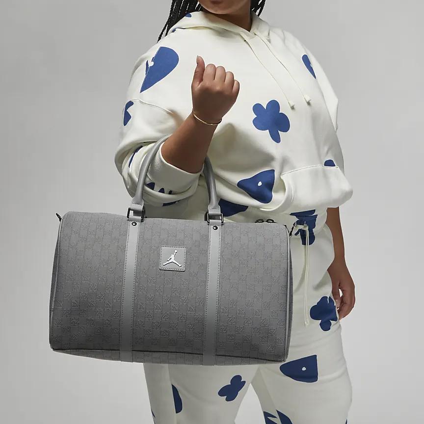 New Jordan Jacquard Fabric Vintage Floral Bucket Bag Shoulder Bag Unisex White FJ6787-010
