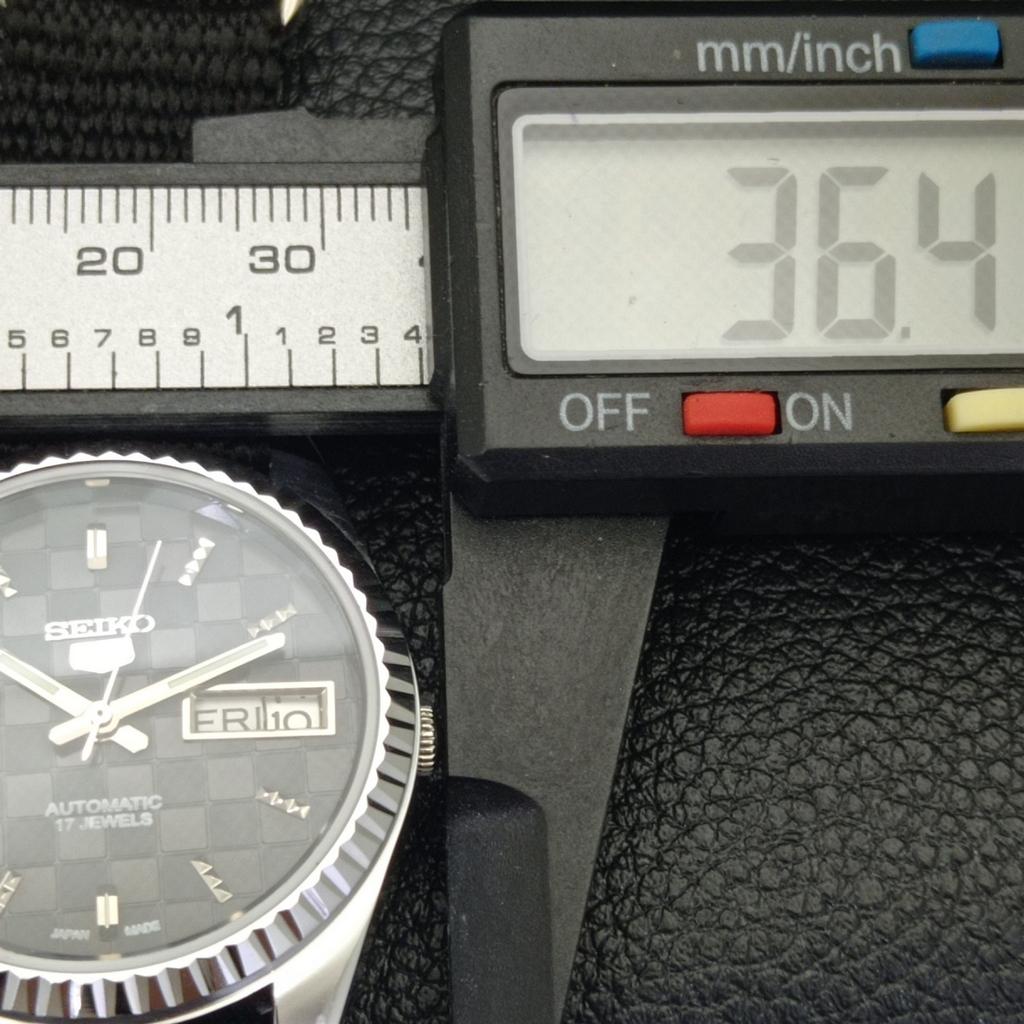 REFURBISHED SEIKO 5 AUTOMATIC MENS WATCH JAPAN MADE BLACK DIAL CUSTOM A440012-2 QV90-a440012