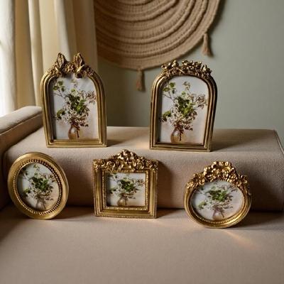 Antique Ornate Photo Frame with Florals Relief Retro Picture Frame Wall and Tabletop Display for Home Decors Art Gallery