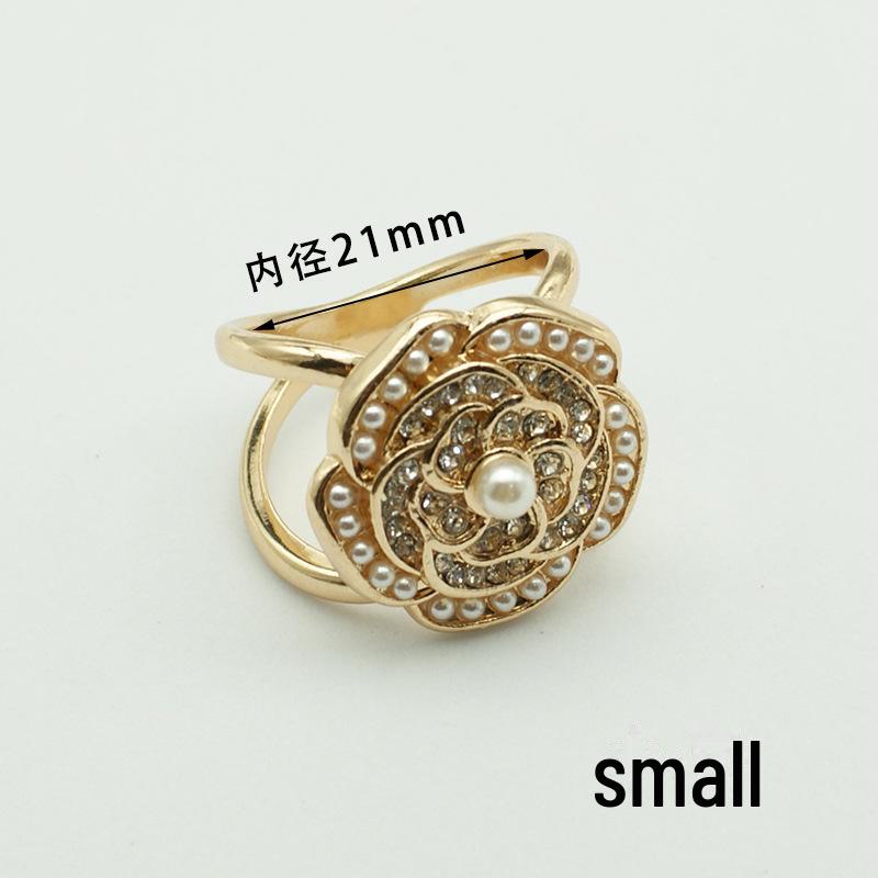 "Pearl Silk Scarf & Coat Buckle - High-End Korean Dual-Purpose Accessory"