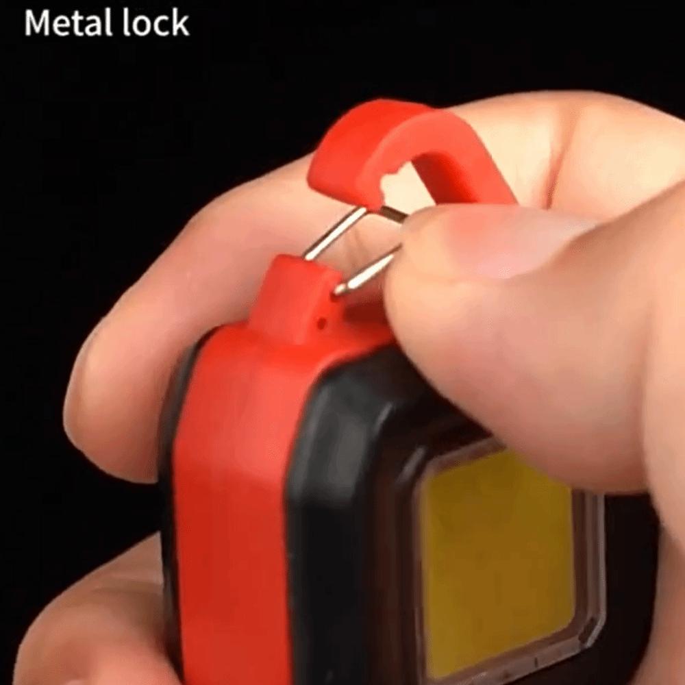 Bright Portable Keychain Light Portable LED Mini Light Keychain  Camping