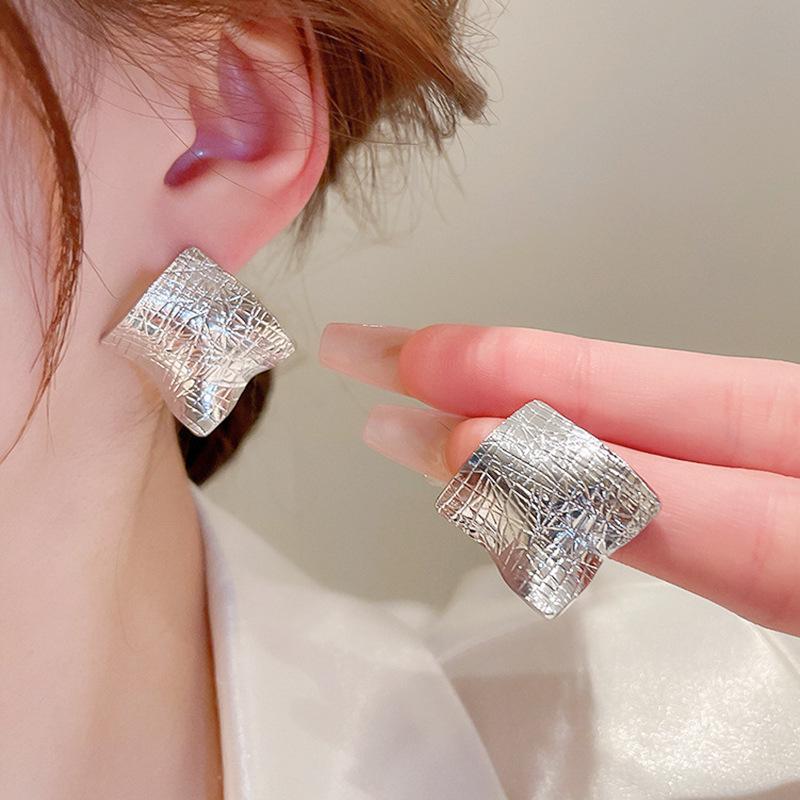 Geometric Irregular Square Stud Earrings: Trendy European & American Style, Hip Hop Silver Needle Design, Exaggerated Celebrity Fashion.