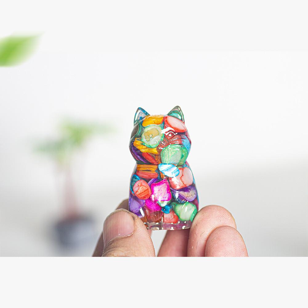 Resin Crystal Cat Figurine With Handmade Resin Art For Home Decor And Gift Giving