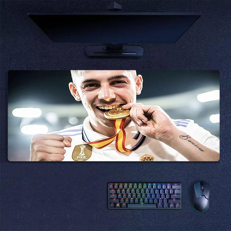 Fede Valverde Mouse Pad, Large Gaming Desk Mat, Non-slip XXL Mousepad for Laptop & Tablet, Mini PC Playmat with Stitched Edges