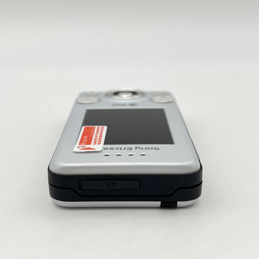 95% new Refurbished Original Sony Ericsson W580 W580i W580C Mobile Phone 2MP Camera 2G Mobile Phone