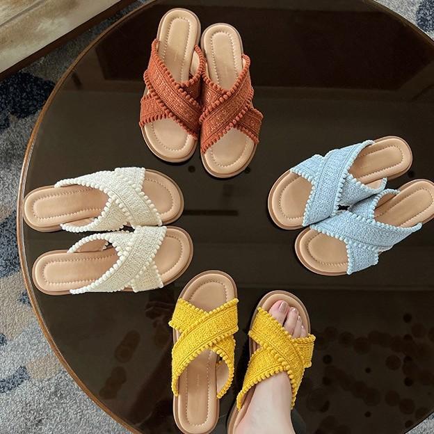 [Dopamine] French Flat-bottomed Cool Slippers Women's 2025 Summer New Outer Wear Beach Beautiful Not Tired Foot Sandals