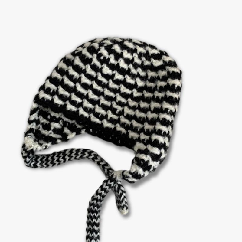 Japanese Personalized Hand Knitted Color Blocking Wool Hat for Women In Autumn and Winter Pilot Braids Ear Protection Knitted Thick Wool Trend