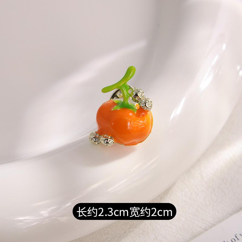 

Japan and Korea cute persimmon peanut brooch exquisite small corsage suit clothes anti-light neckline pin fixing buckle хурма