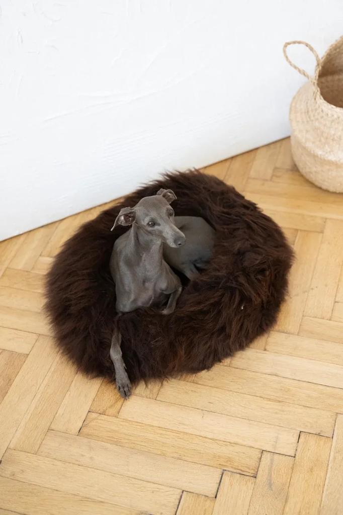 Round Natural Sheepskin Pet Bed - Brown 40 Cm