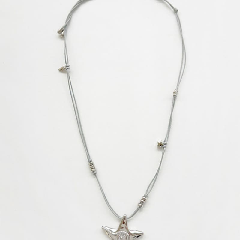 

August Harmony Ocean String Necklace / Grey Grey