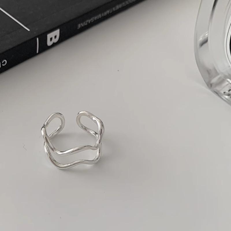 

Chic And Elegant Adjustable Copper Circle Ring For Women Fashionable Style Unique