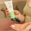 The Body Shop Vegan Aloe Soothing Cleansing Cream for Sensitive Skin 125 ML Gentle Daily Cleanser