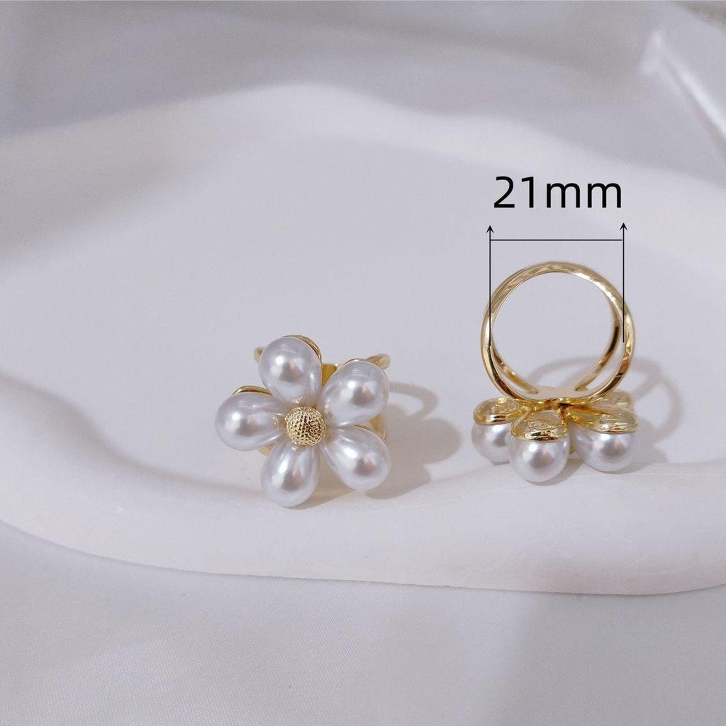 High-End Pearl Scarf and Belt Buckle for Windbreakers - Multifunctional Flower Knot Accessory