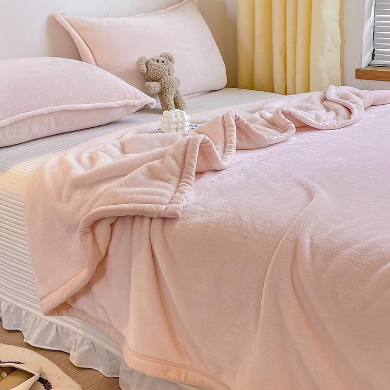LISM Milk Fleece Throw Blanket