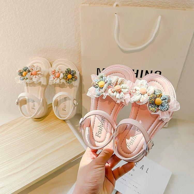 2025 new Xiaoxiangfeng girls sandals summer fashion soft sole children's girls princess shoes foreign style beach sandals