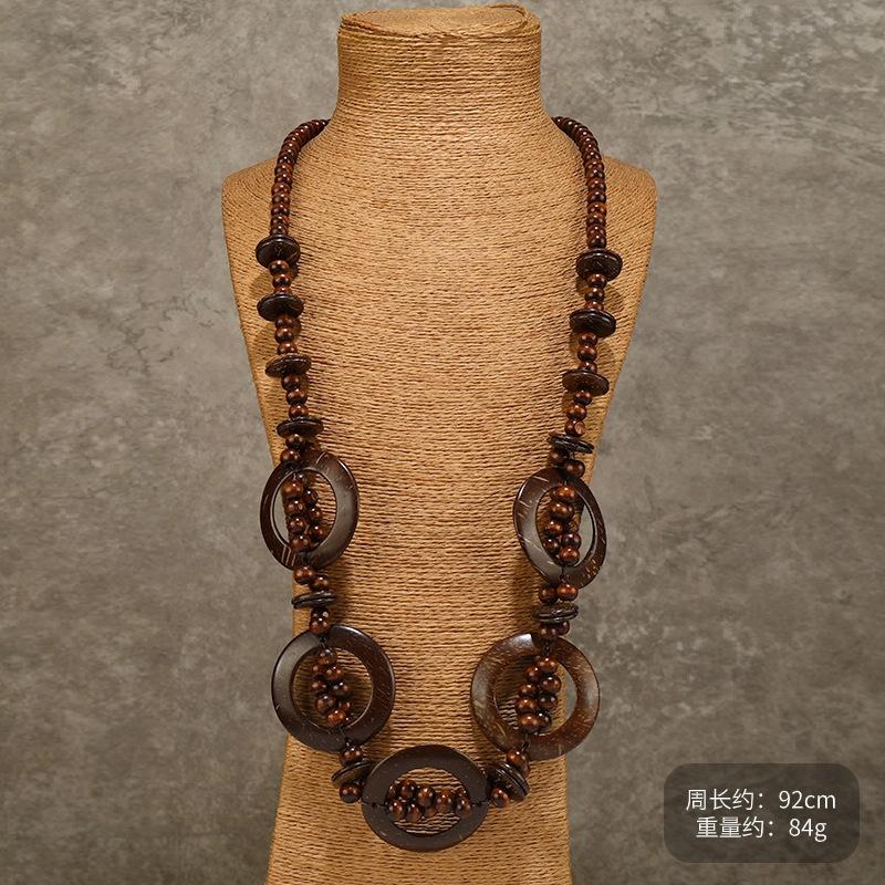 Retro naszyjnik w stylu boho etnicznym z ręcznie robionym wielowarstwowym wisiorem i łańcuszkiem w stylu swetra