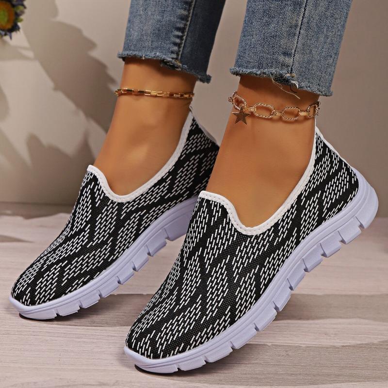 Women's New Summer Solid Casual Shoes Slip-on Flat Shoes Breathable Lightweight Large Size Flying Woven Shoes