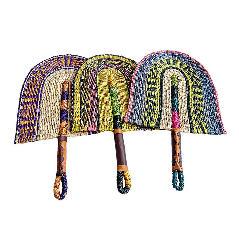 Ventilador de palha trançada Ventilador de grama refrescante de verão Ventilador feito à mão Decorações penduradas nórdicas para quarto Festa de casamento Decoração de casa