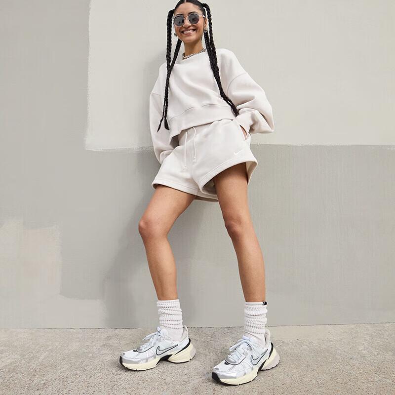 Nike Women's V2K Run Casual Shoes