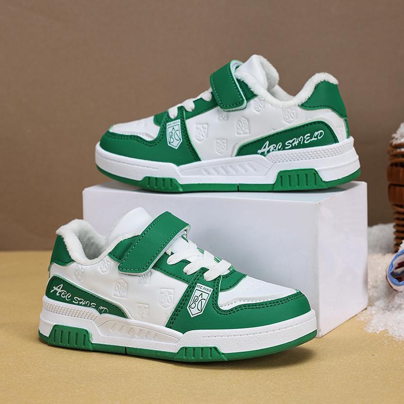 New outdoor shoes, children's running shoes, children's casual walking shoes, winter velvet low top board shoes