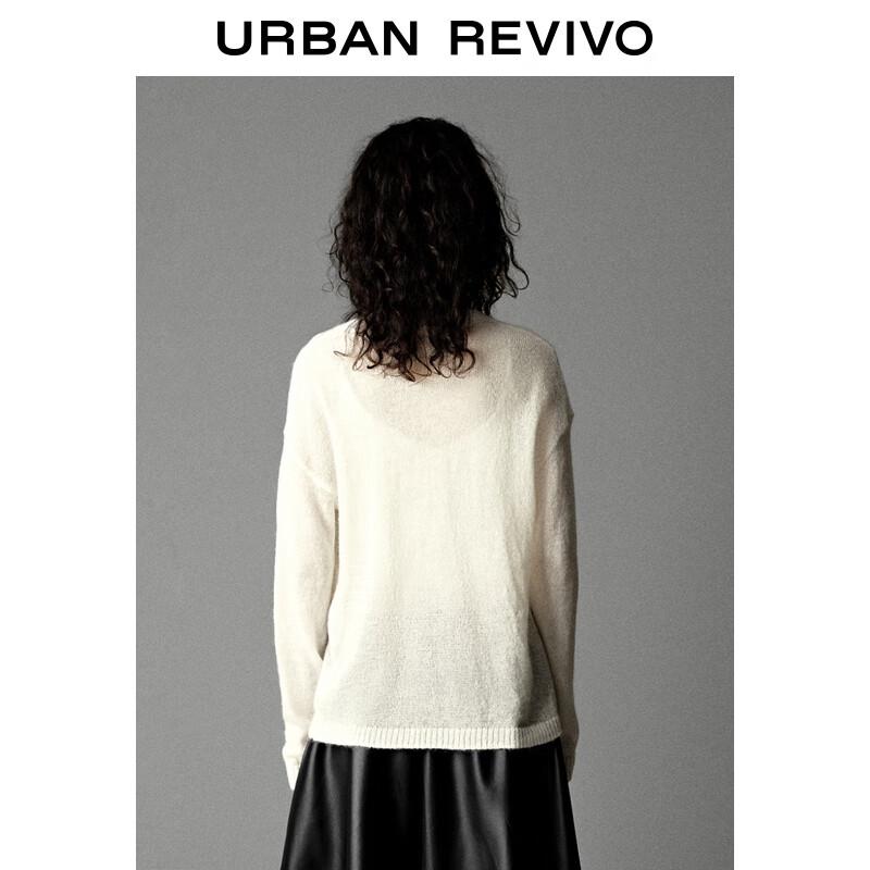 UR Women's 3D Floral Round Neck Knit Sweater