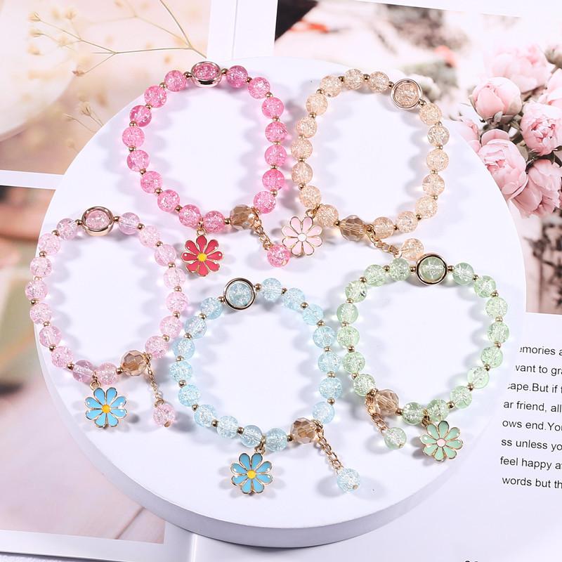 New Little Daisy Bracelet Female Student Mori Single Circle Strawberry Crystal Bracelet Girl Heart Simple Sweet Flower Bracelet