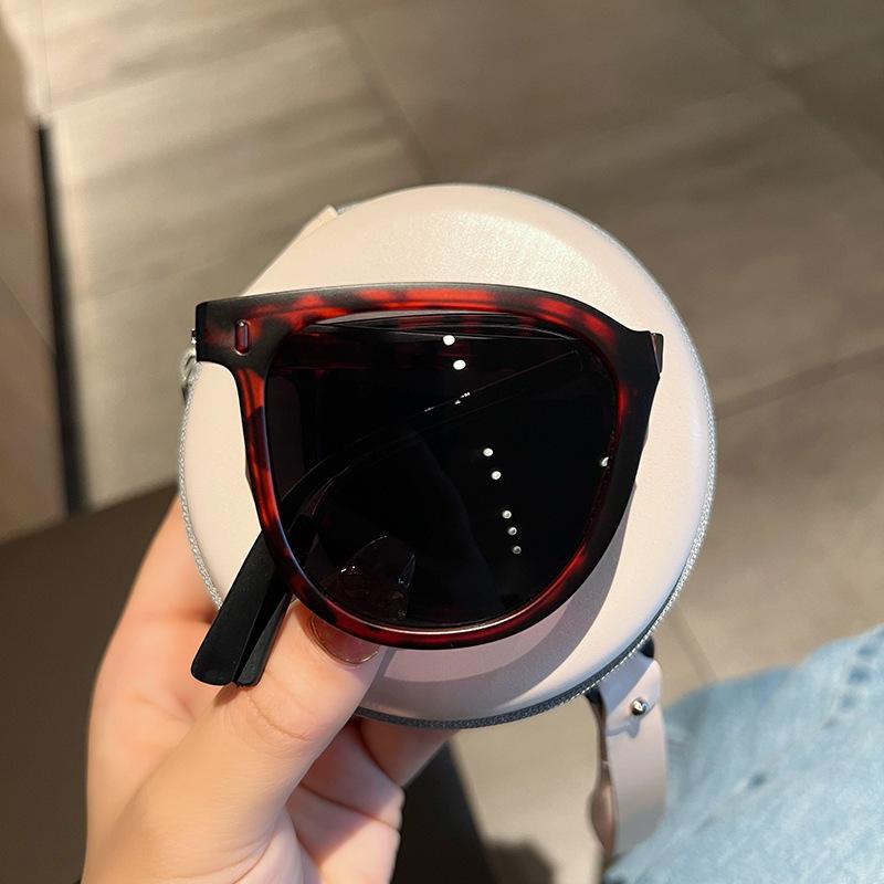 Adult Folding Sunglasses Sunglasses Men'S Summer Uv-Proof Glasses Women'S Uv-Proof Sunshades Storage