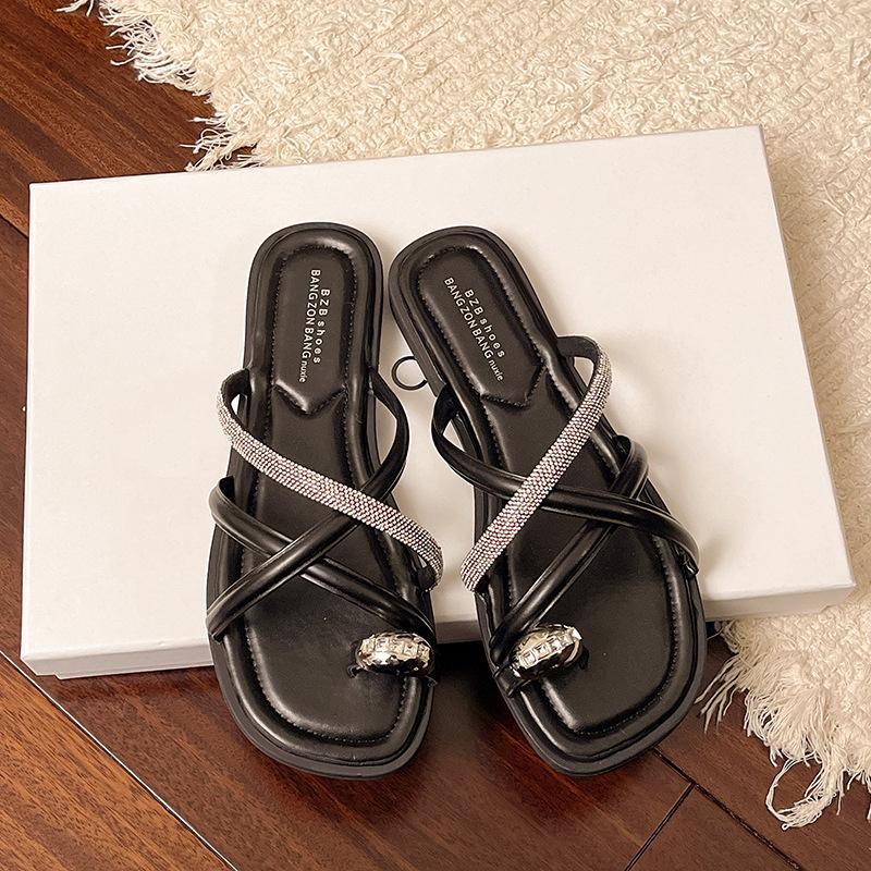 

Thick-soled slippers women s summer wear fashion French set of toes high-end sandals rhinestone temperament beautiful foot beach 40 чорний