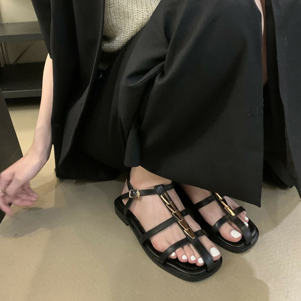 Модные женские босоножки с открытым носком — фото 4