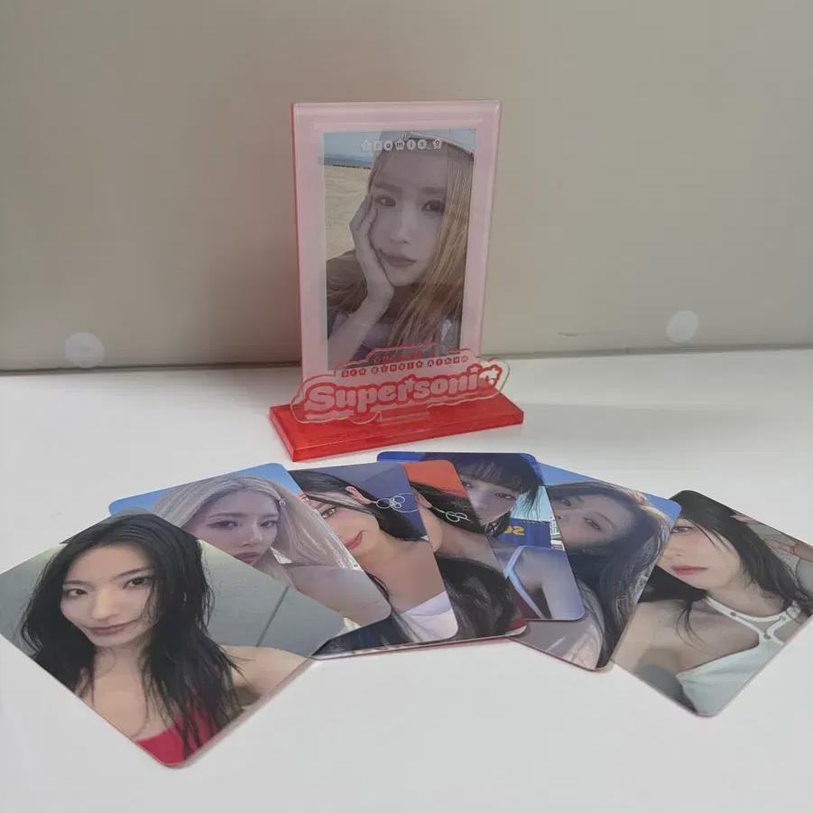 

Promise 9 Supersonic Акриловый стенд для фотокарточек Набор