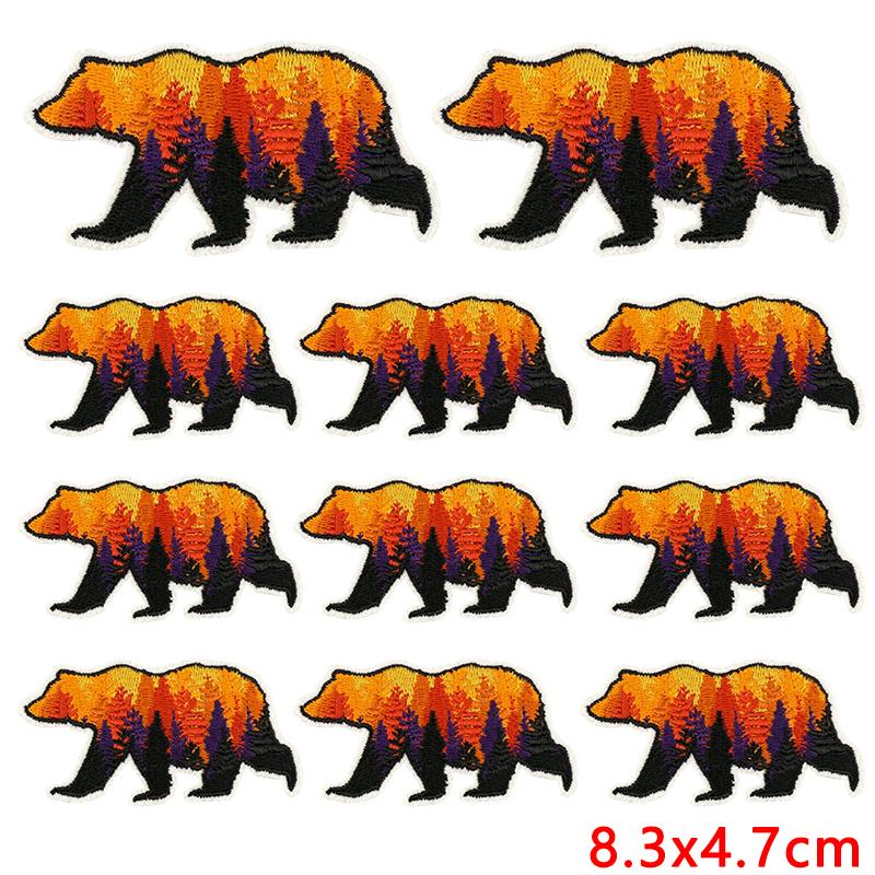 10uds Venta al por mayor Parches Bordados de Osos Animales de Dibujos Animados Paisajes Naturales Parches Termoadhesivos DIY Sombreros Chaquetas Insignia para Coser Decoración
